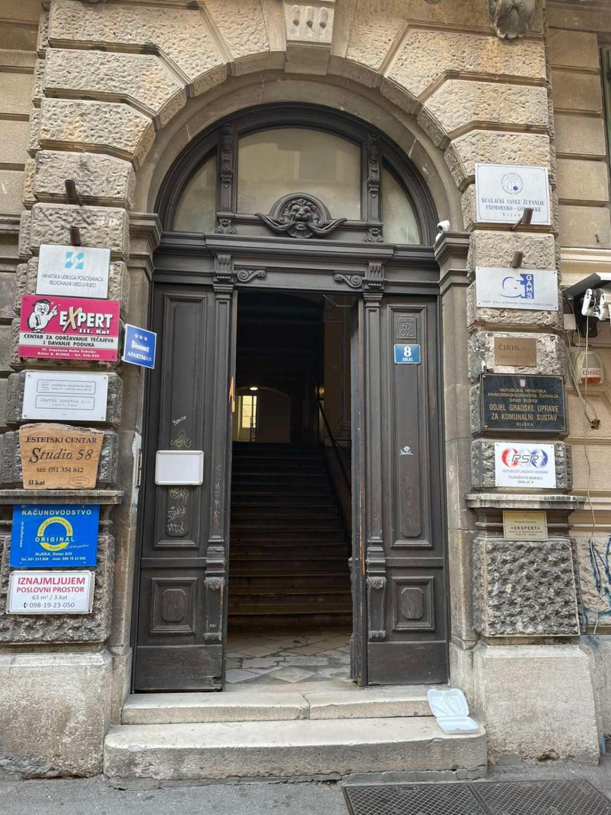 Dolac Apartments غييكا المظهر الخارجي الصورة